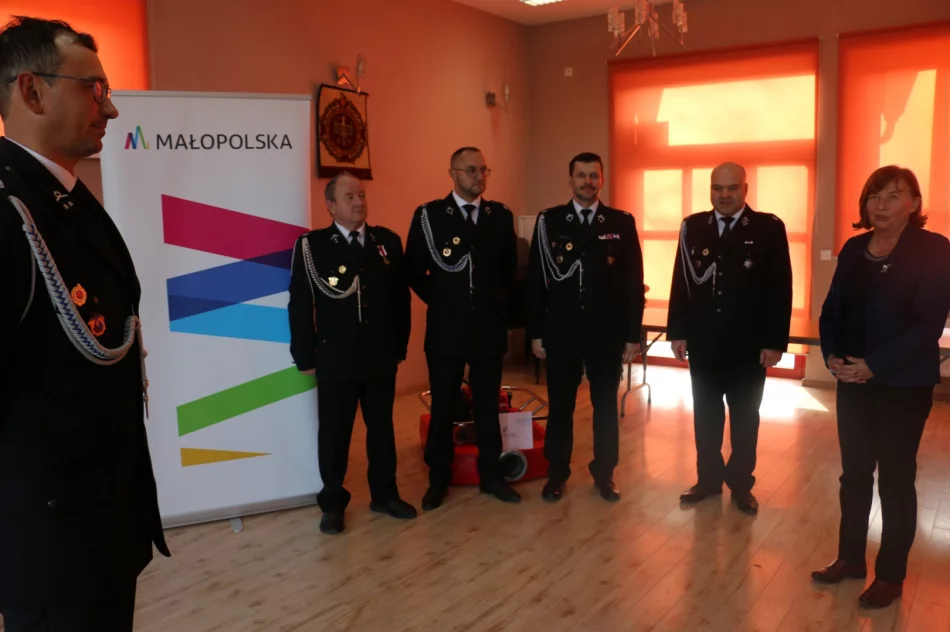 Drugi etap rozbudowy zakończony. Przekazano nowy sprzęt  - zdjęcie 14