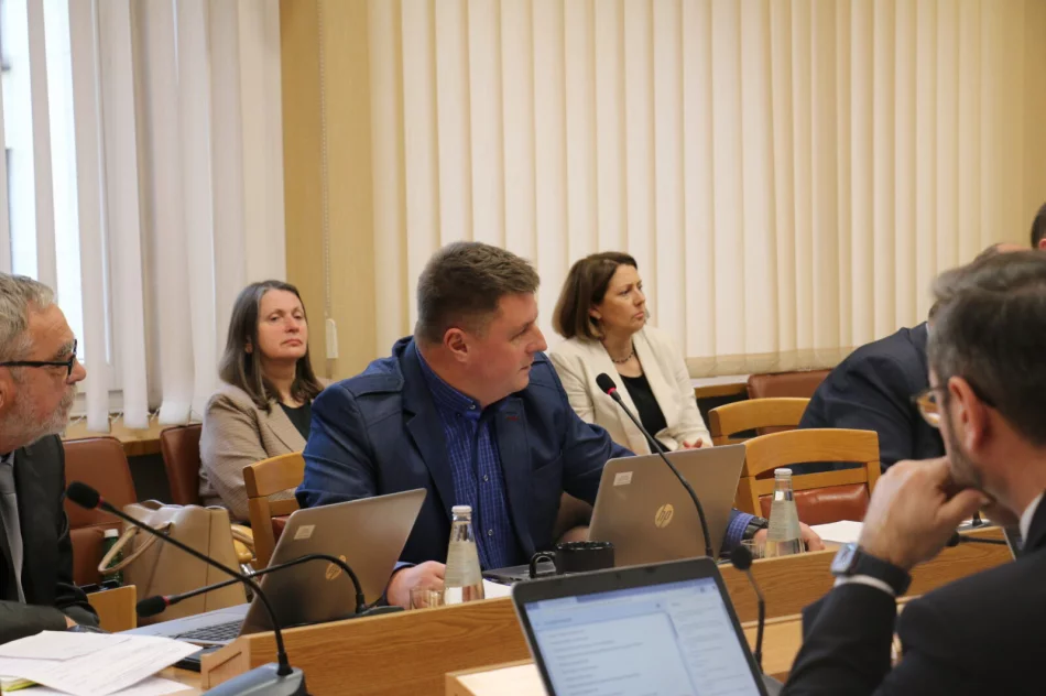 29 listopada| IX Sesja Rady Miasta Limanowa - zdjęcie 19