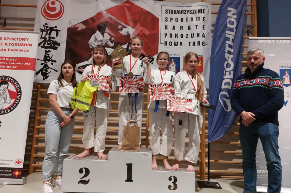 21 medali wywalczyli pod Tatrami karatecy ARS Limanowa – JONIEC Team - zdjęcie 6