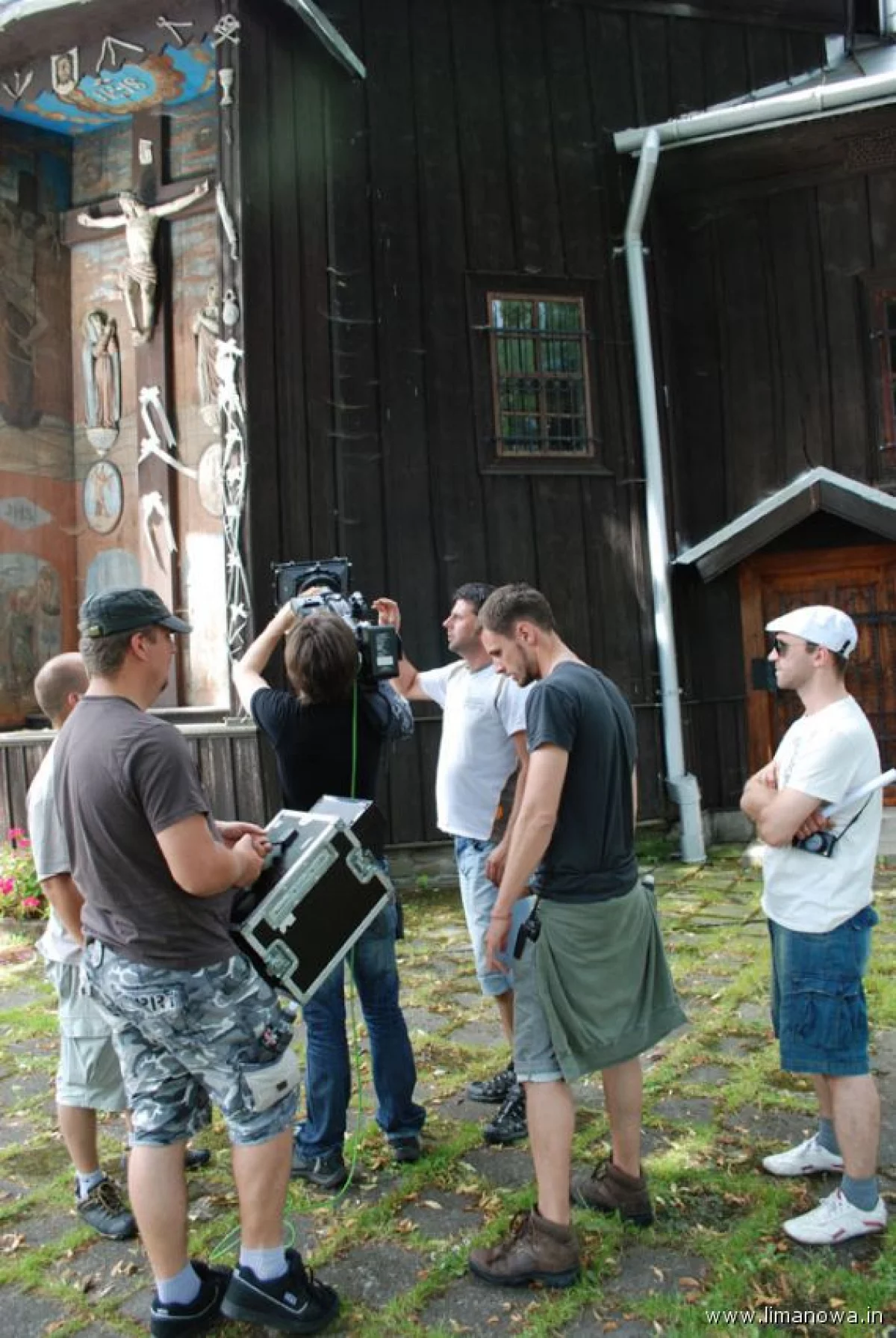 Discovery odkrywa kościół w Łukowicy