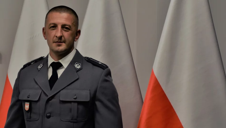 Uratował życie 69-latki. Policjant doceniony przez przełożonych - zdjęcie 1