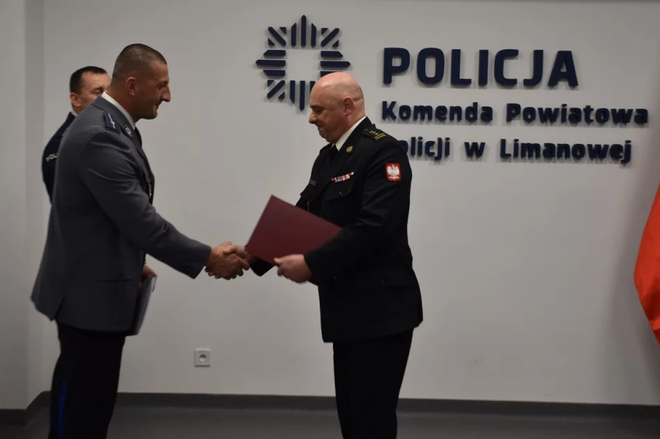 Uratował życie 69-latki. Policjant doceniony przez przełożonych - zdjęcie 2