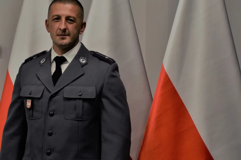 Uratował życie 69-latki. Policjant doceniony przez przełożonych - zdjęcie 3