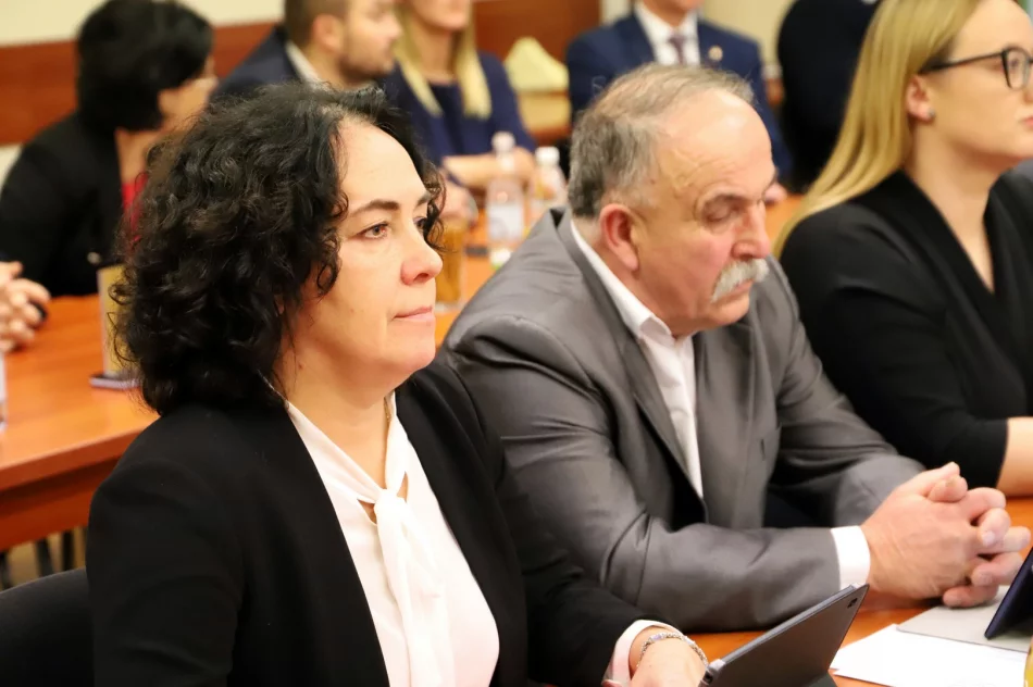 V sesja Rady Gminy Limanowa XI kadencji - zdjęcie 4
