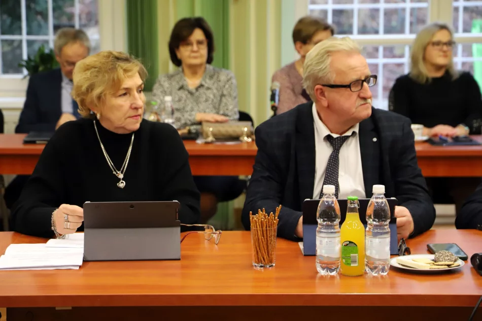 V sesja Rady Gminy Limanowa XI kadencji - zdjęcie 7