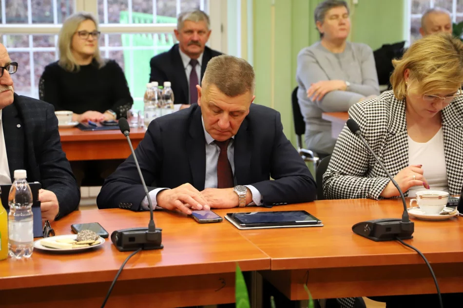 V sesja Rady Gminy Limanowa XI kadencji - zdjęcie 8