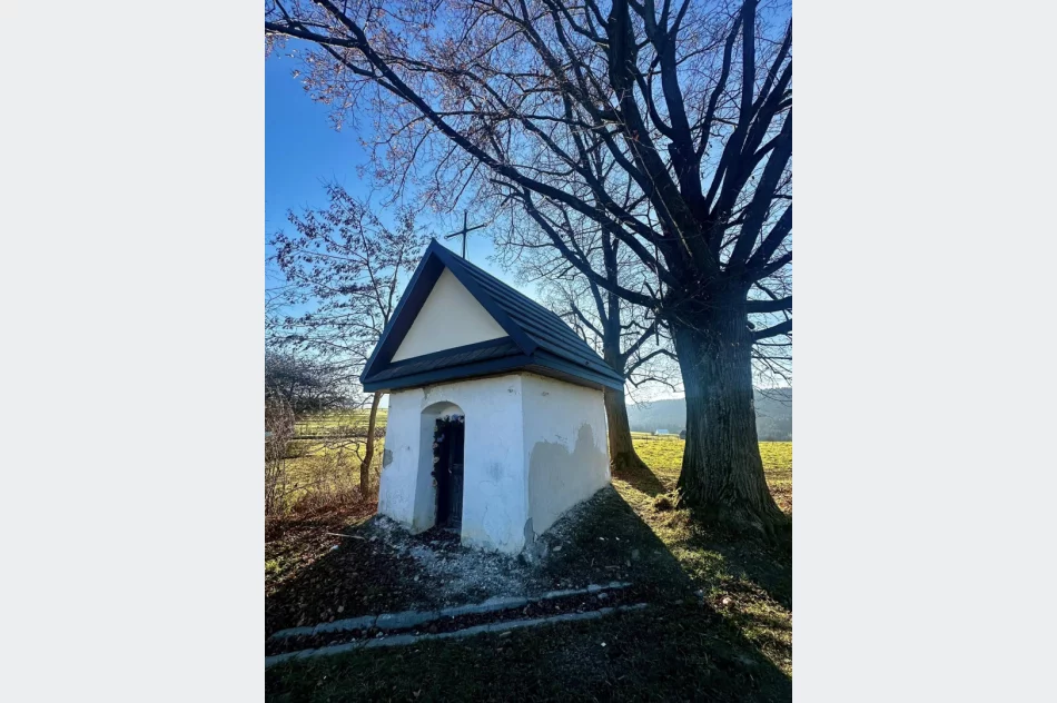 Zakończono remont dachu kapliczki  - zdjęcie 4