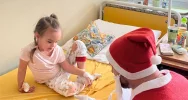 Mikołajki w szpitalu: prezenty dla małych pacjentów - zdjęcie 3