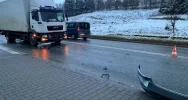 Zderzenie ciężarówki z osobówką - zdjęcie 5