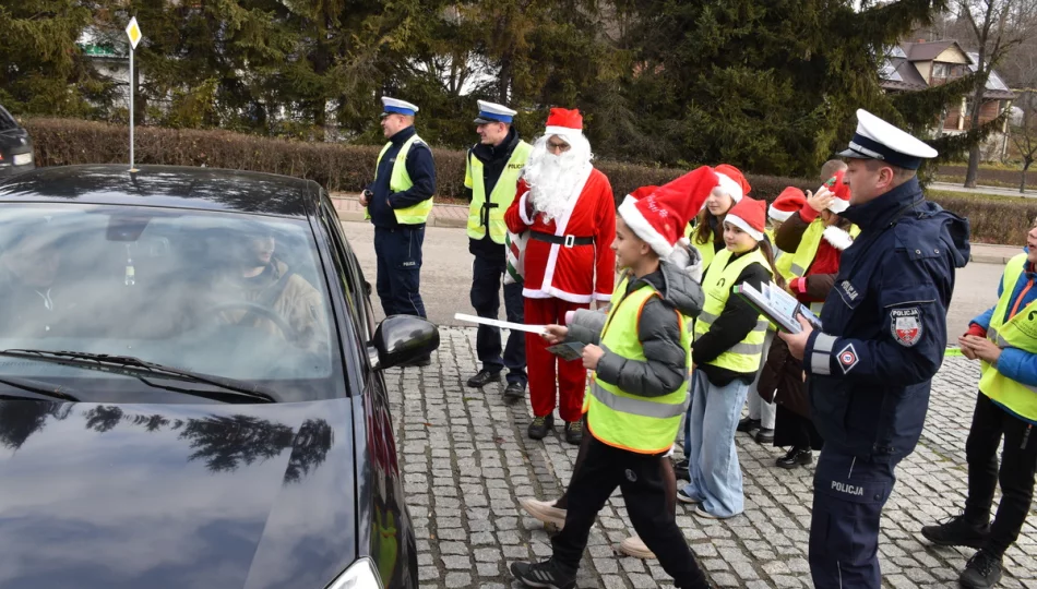 Mikołaj, policjanci i uczniowie kontrolowali kierowców - zdjęcie 1