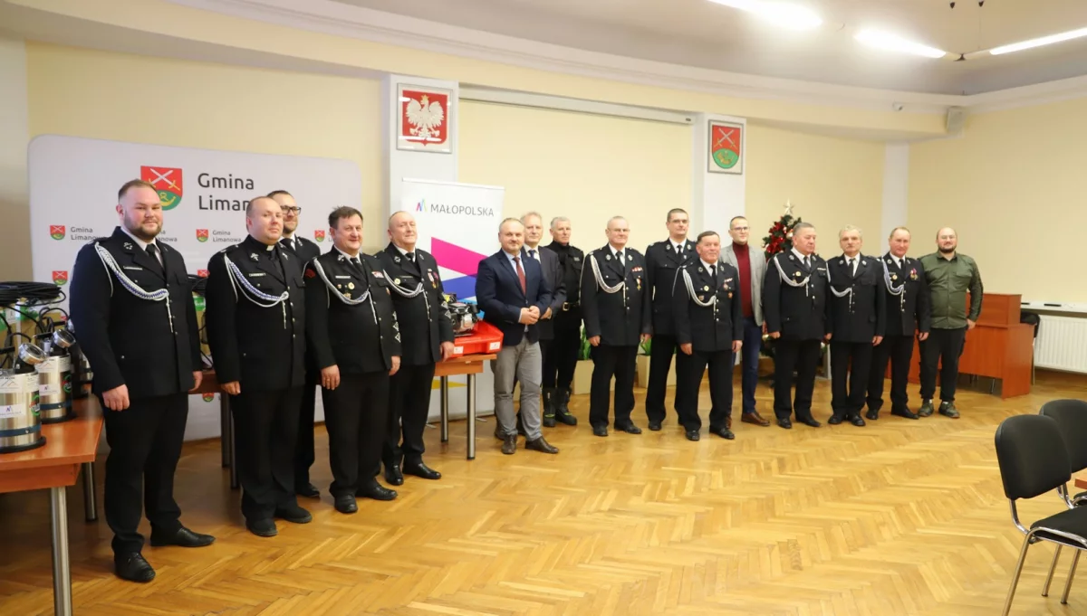 Uroczyste przekazanie pomp 8 jednostkom OSP z gminy Limanowa