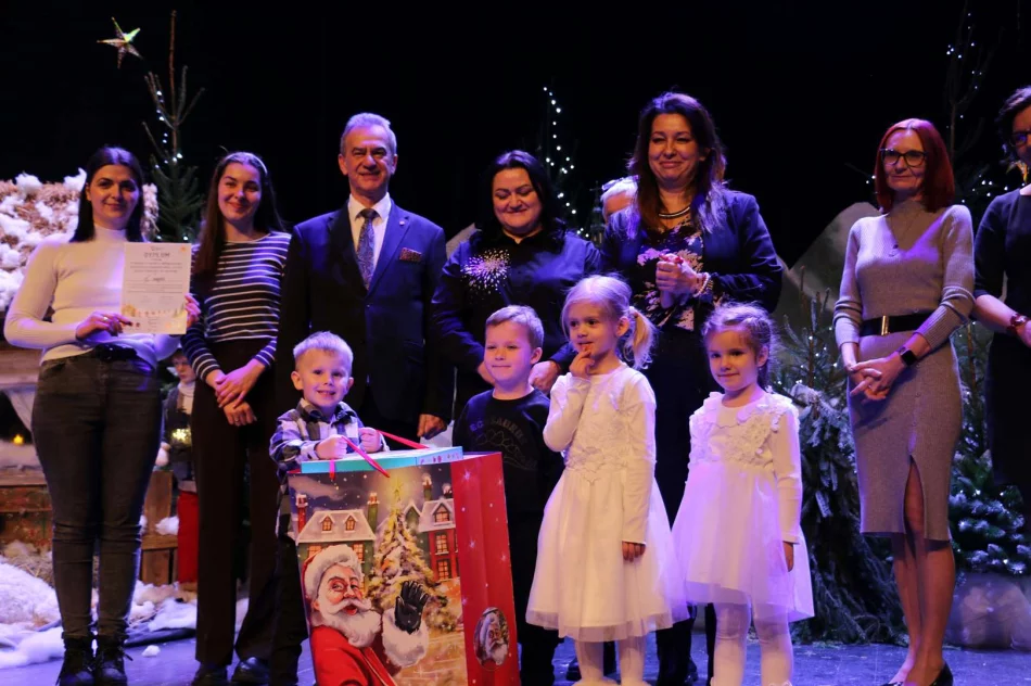 XII Międzyprzedszkolny Konkurs Kolęd i Pastorałek odbył się w Limanowskim Domu Kultury - zdjęcie 13