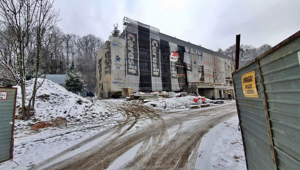 Trwa modernizacja dawnego hotelu