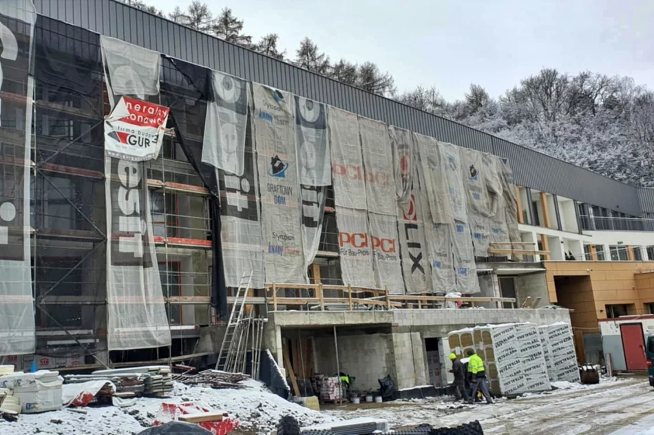 Trwa modernizacja dawnego hotelu - zdjęcie 2