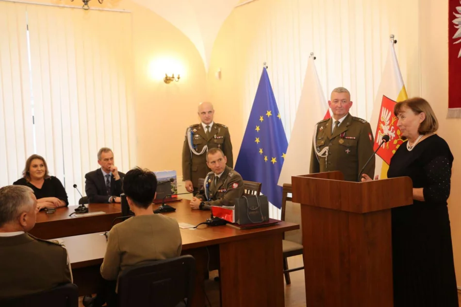 Uroczyste przekazanie obowiązków Dowódcy 114 batalionu lekkiej piechoty w Limanowej - zdjęcie 4