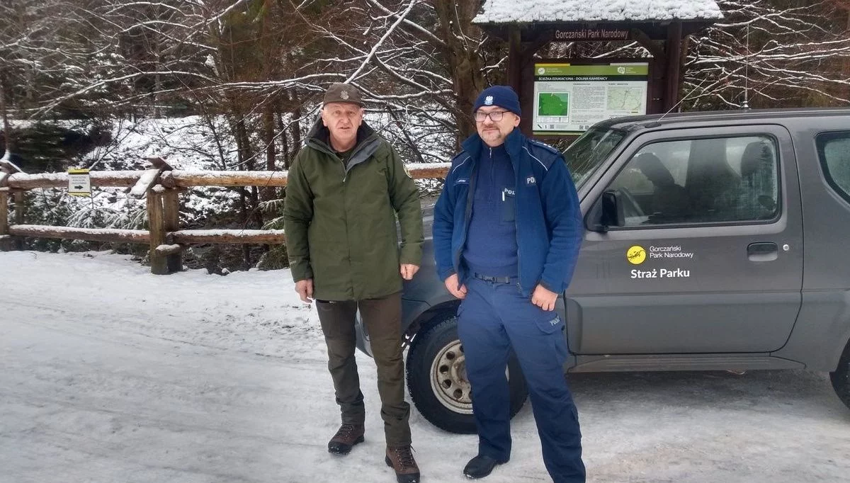 Wspólne działania policji i straży GPN/fot.: KPP Limanowa