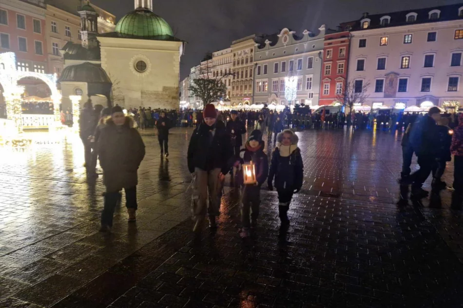 Harcerze z „Jedynki” zwyciężyli w grze miejskiej. Przywieźli Betlejemskie Światło Pokoju - zdjęcie 3