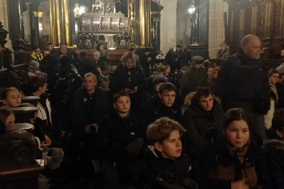 Harcerze z „Jedynki” zwyciężyli w grze miejskiej. Przywieźli Betlejemskie Światło Pokoju - zdjęcie 10