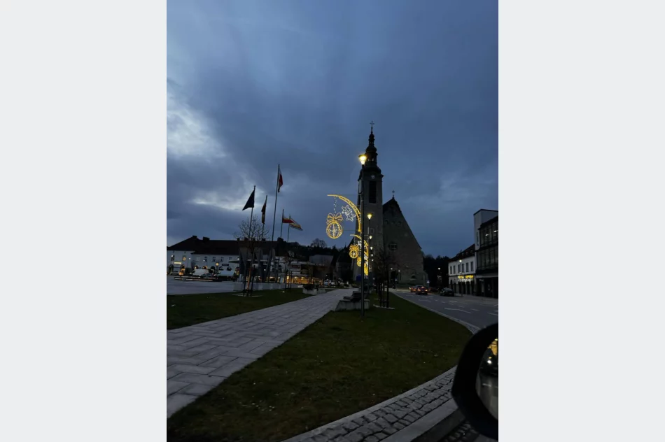 ​Świąteczne ozdoby tylko w centrum miasta - zdjęcie 4
