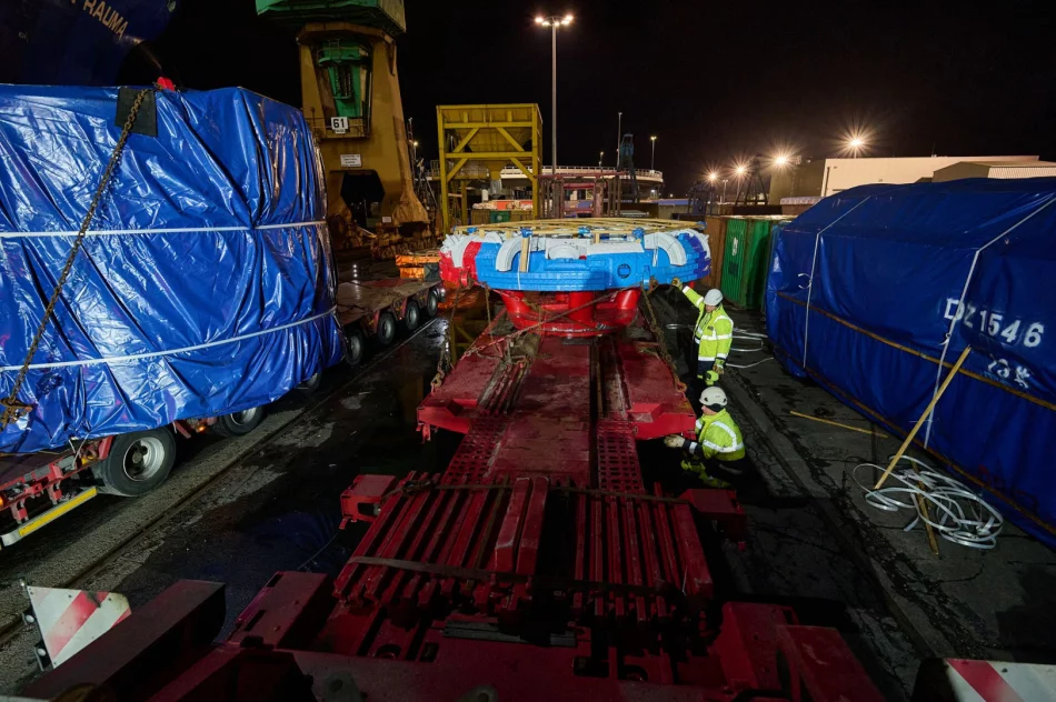 Maszyna TBM do tunelu Limanowa – Klęczany już w transporcie - zdjęcie 4