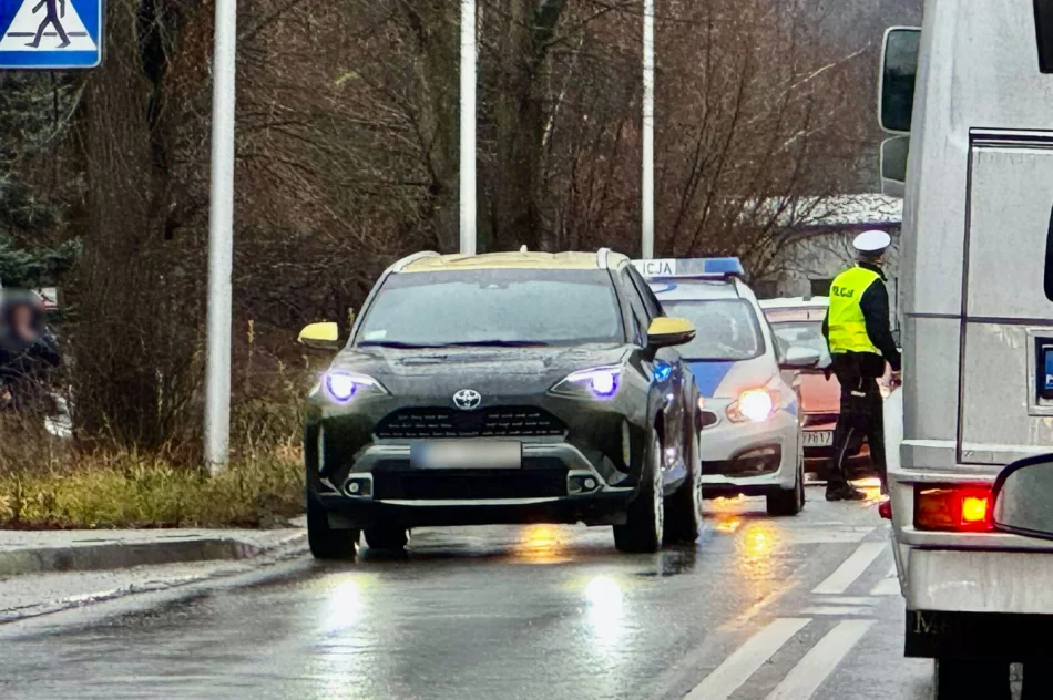 Potrącenie na przejściu i korki w całym mieście - zdjęcie 2