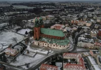 Magazyny w Gnieźnie: dlaczego warto inwestować? - zdjęcie główne
