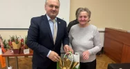 Przedświąteczne spotkanie z emerytowanymi pracownikami urzędu - zdjęcie 4