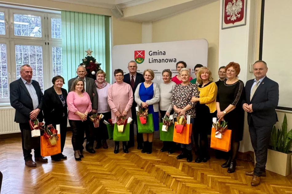 Świąteczne spotkanie z emerytowanymi urzędnikami - zdjęcie 5