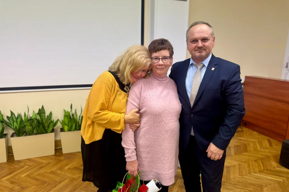 Świąteczne spotkanie z emerytowanymi urzędnikami - zdjęcie 8