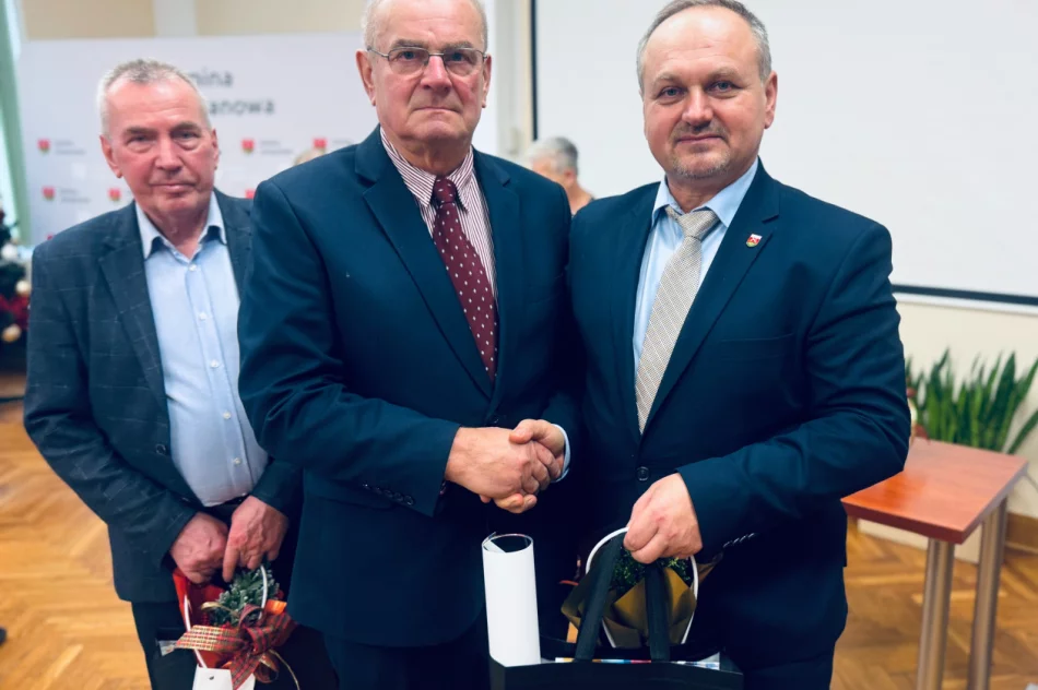 Świąteczne spotkanie z emerytowanymi urzędnikami - zdjęcie 9