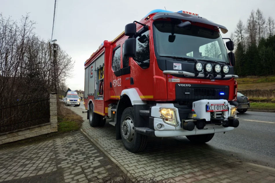 Dwa pojazdy zderzyły się na DK 28 - zdjęcie 3