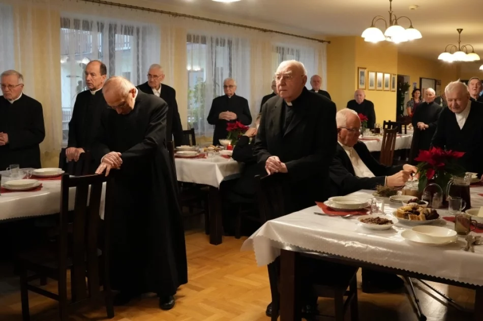 ​Spotkanie wigilijne bpa Andrzeja Jeża z księżmi emerytami - zdjęcie 6