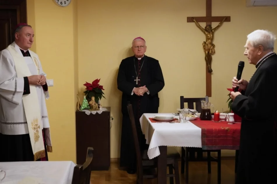 ​Spotkanie wigilijne bpa Andrzeja Jeża z księżmi emerytami - zdjęcie 8