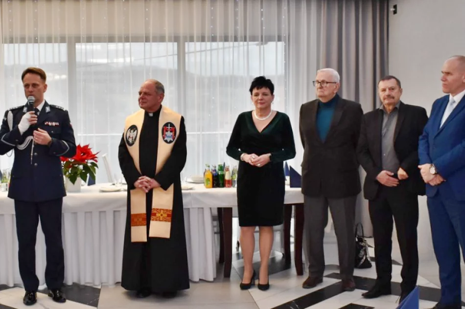 Spotkanie opłatkowe limanowskiej policji - zdjęcie 3