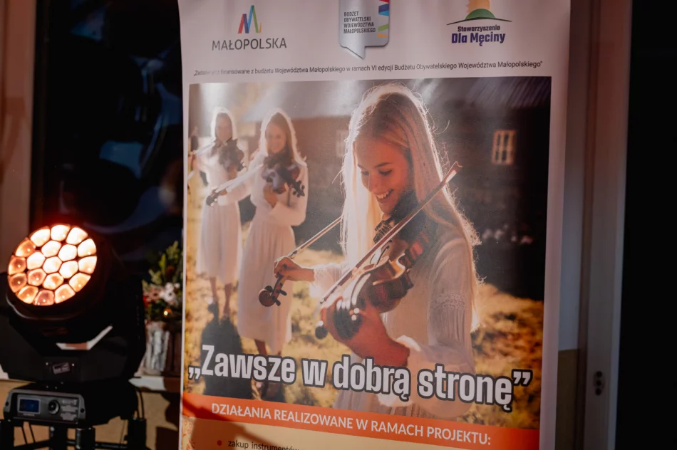 Zespół Pogwizdani kolędował w Szczawie! (ZDJĘCIA, WIDEO) - zdjęcie 20