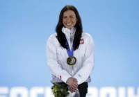Olimpijska kurtka i spodnie Justyny Kowalczyk-Tekieli na licytacji - zdjęcie główne