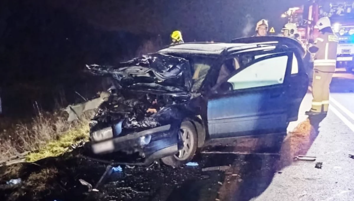 ​Tragiczny wypadek w Podrzeczu: pasażerka zmarła w szpitalu​