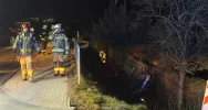 Zderzenie auta z ciągnikiem na DK 28 w Dobrej - zdjęcie 3