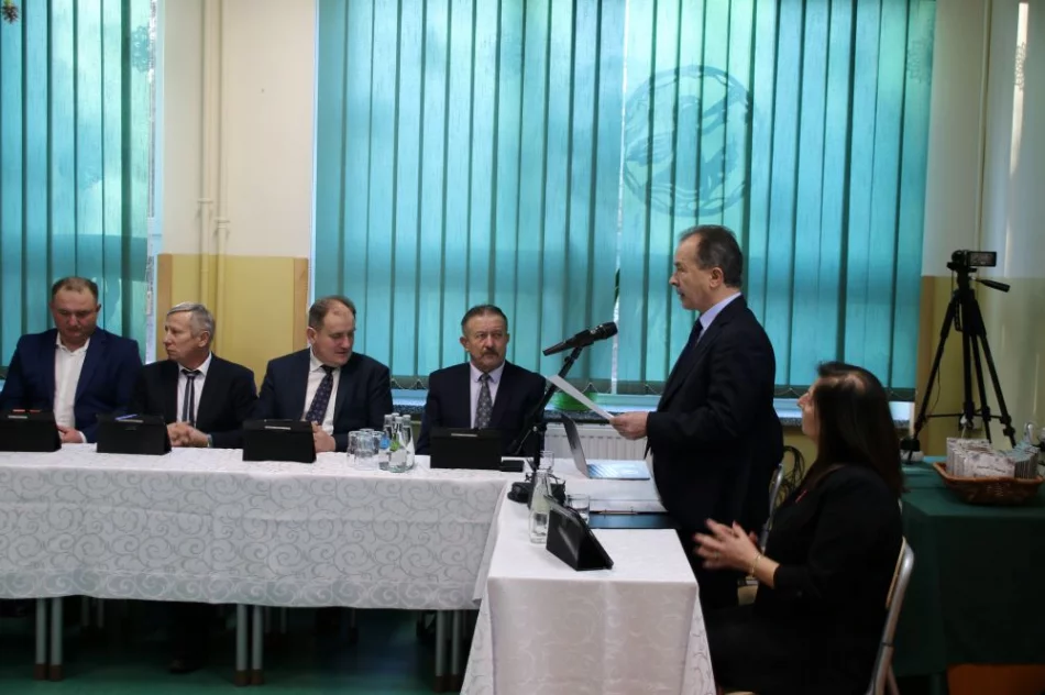 Radni jednogłośnie przyjęli budżet. Na inwestycje 13,5 mln zł - zdjęcie 8