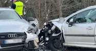 Dwie osoby poszkodowane, droga zablokowana - zdjęcie 4