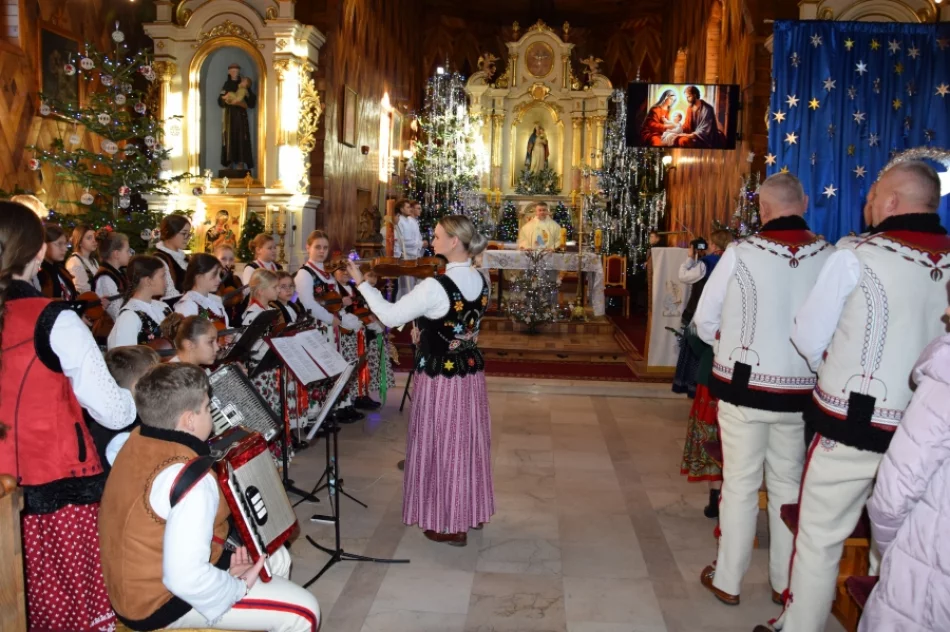 Radosne zakończenie roku z zagórzańską tradycją (ZDJĘCIA) - zdjęcie 15