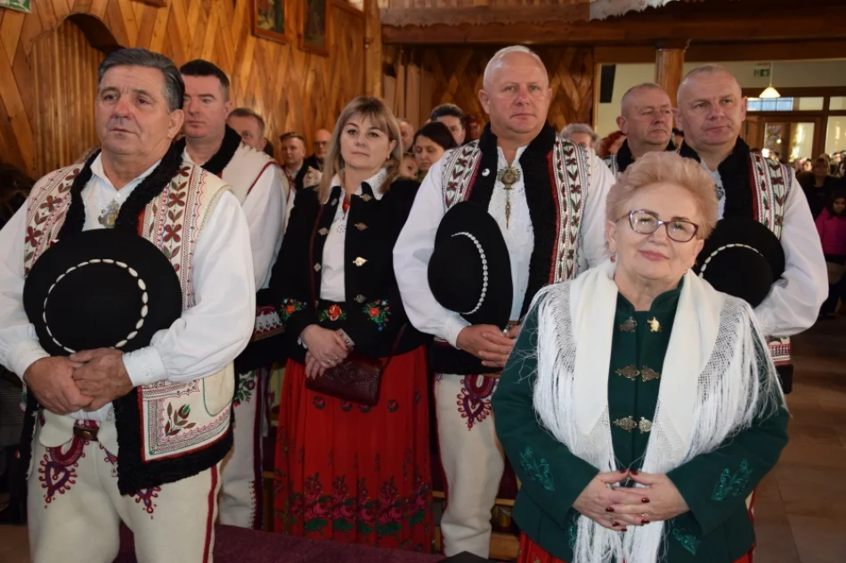 Radosne zakończenie roku z zagórzańską tradycją (ZDJĘCIA) - zdjęcie 18
