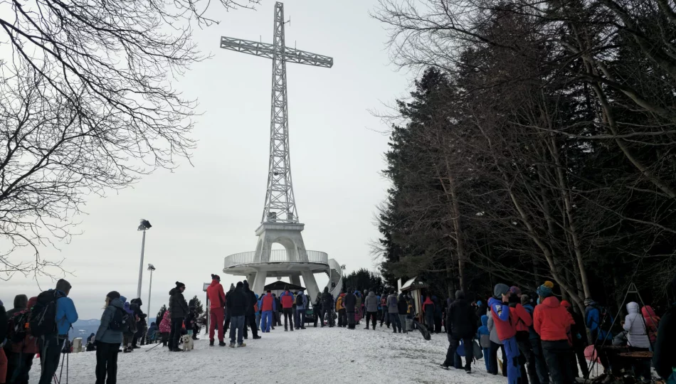 Na Miejskiej Górze odbył się Złaz Turystyczny - zdjęcie 1