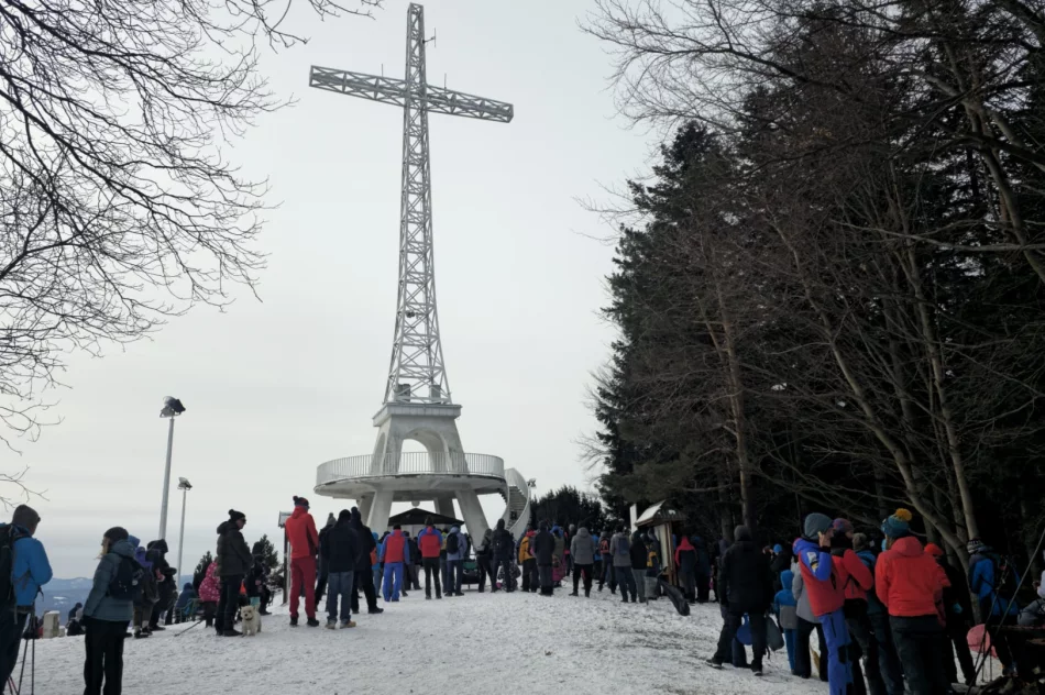 Na Miejskiej Górze odbył się Złaz Turystyczny - zdjęcie 2