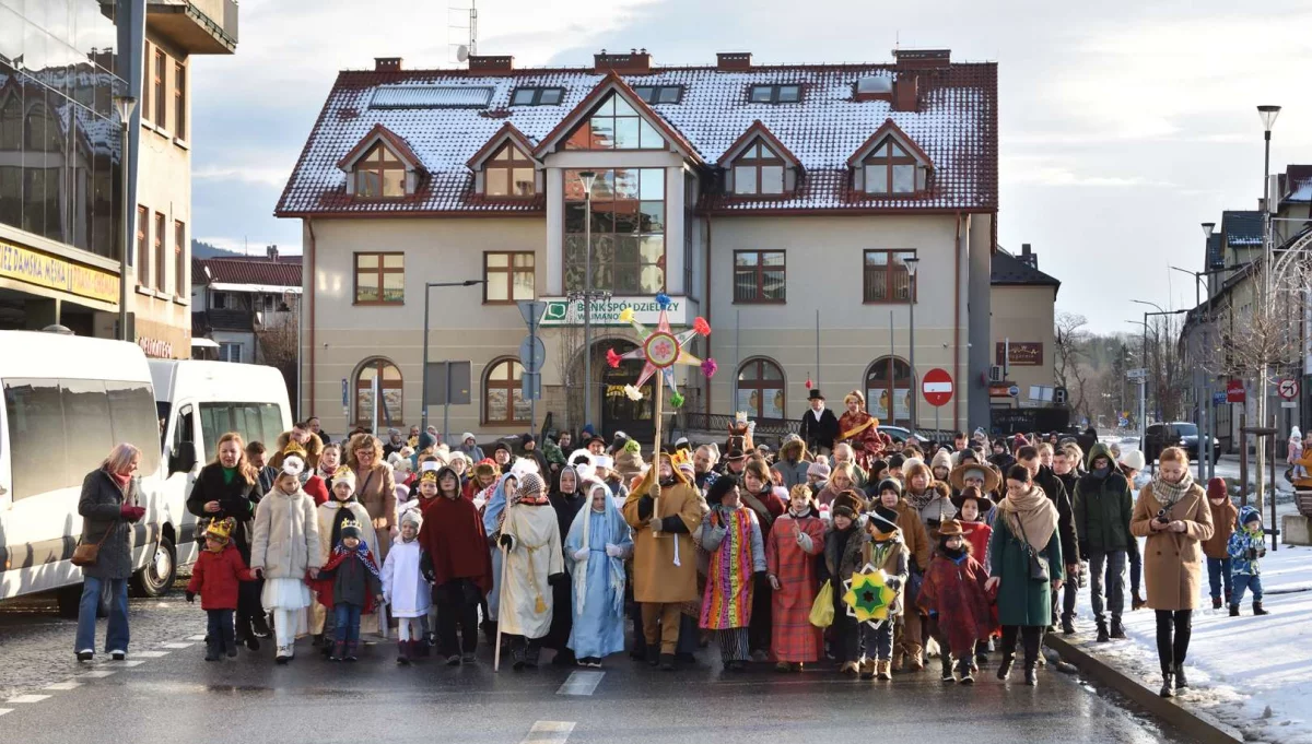 Orszak Trzech Króli przeszedł ulicami Limanowej