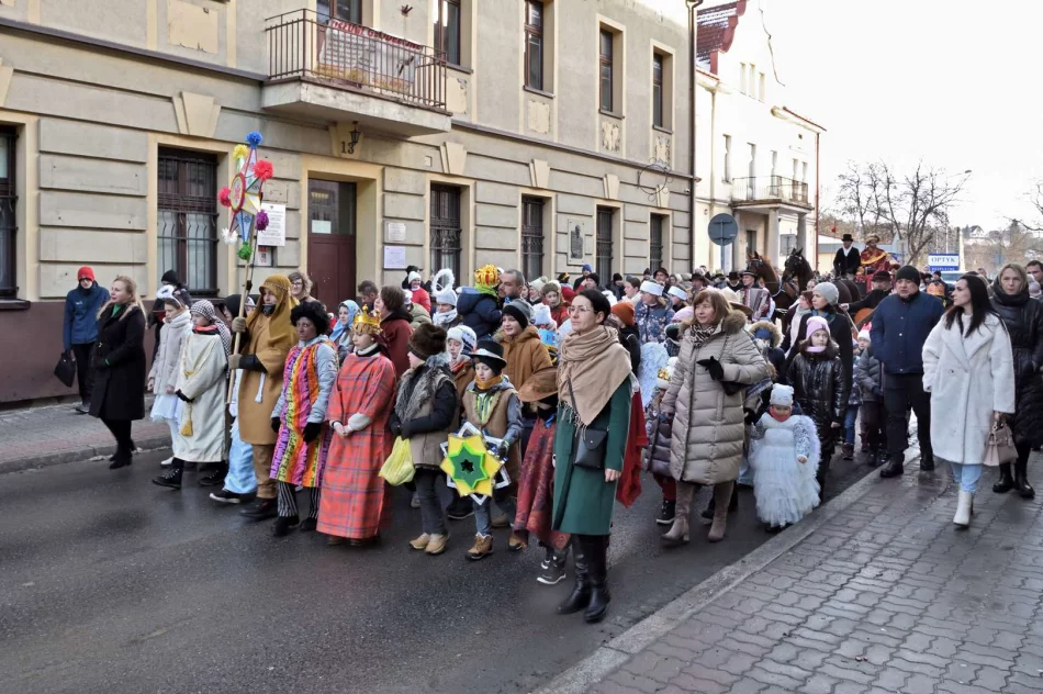Orszak Trzech Króli przeszedł ulicami Limanowej - zdjęcie 4