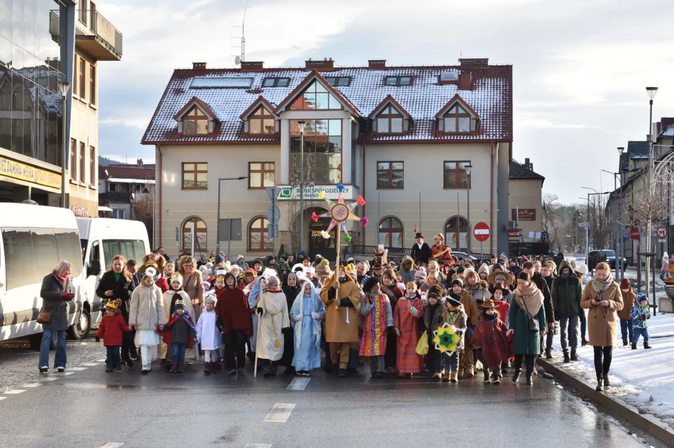 Orszak Trzech Króli przeszedł ulicami Limanowej - zdjęcie 6