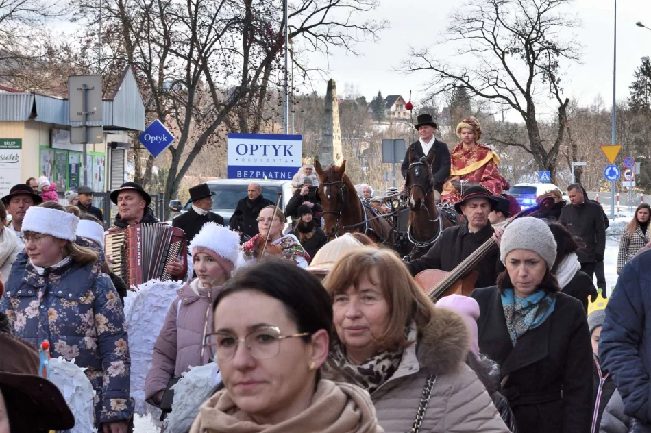 Orszak Trzech Króli przeszedł ulicami Limanowej - zdjęcie 16
