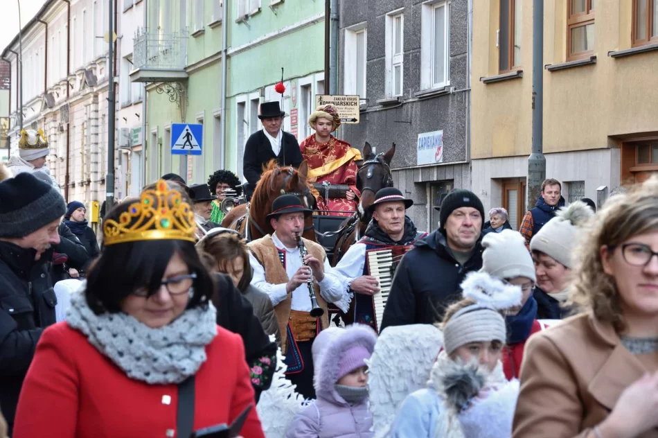 Orszak Trzech Króli przeszedł ulicami Limanowej - zdjęcie 20