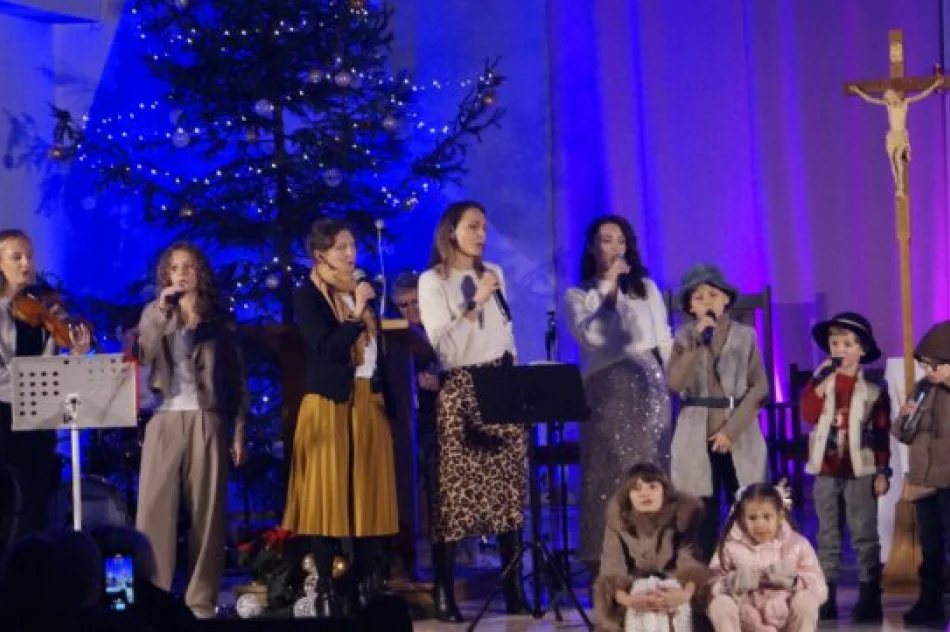 Koncert Kolęd i pastorałek „Maleńka Miłość” - zdjęcie 4